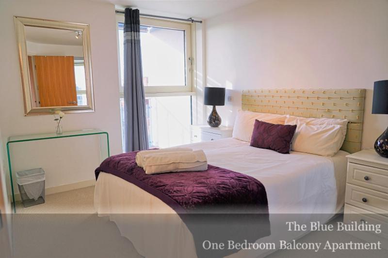 Gunwharf Quays Apartments Portsmouth Exterior photo
